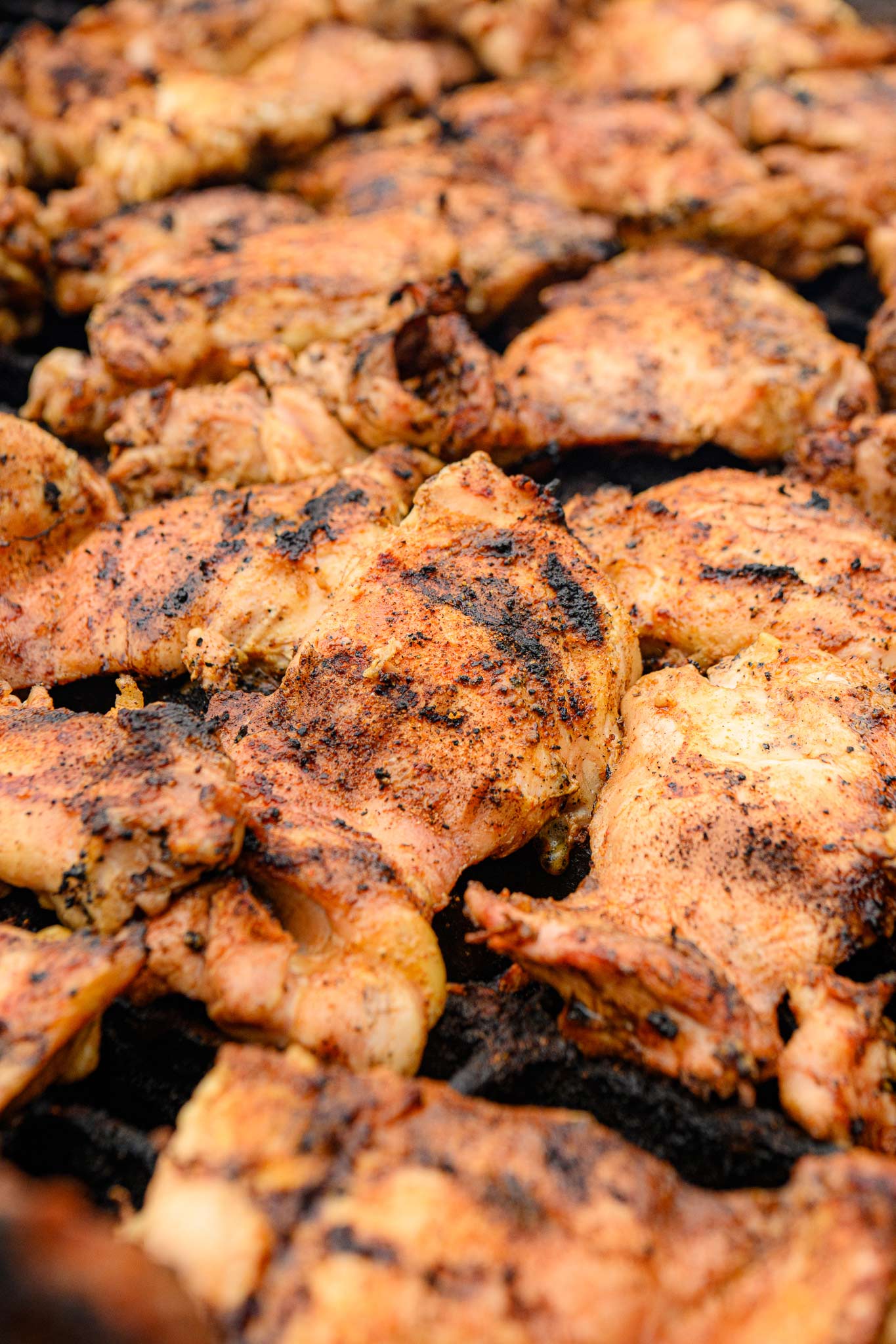 grilled chicken thighs on the grill